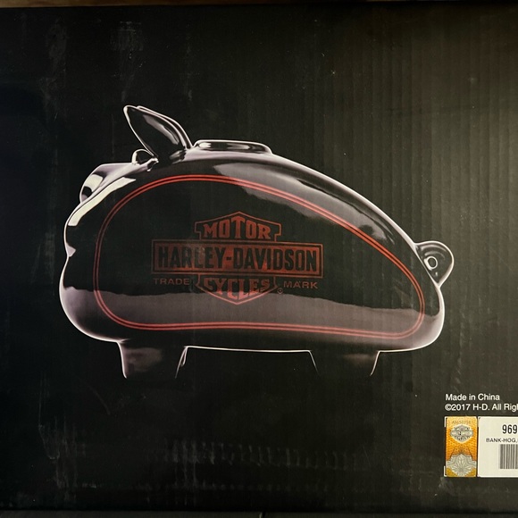 Harley Davidson large black with red piggy bank NEW IN BOX - Picture 1 of 1